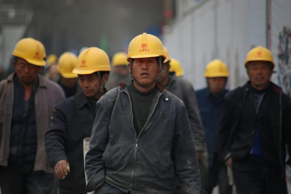 Xuất khẩu lao động Bulgaria - Thu nhập 18-30 triệu/tháng, cơ hội định cư Châu Âu 7 worker