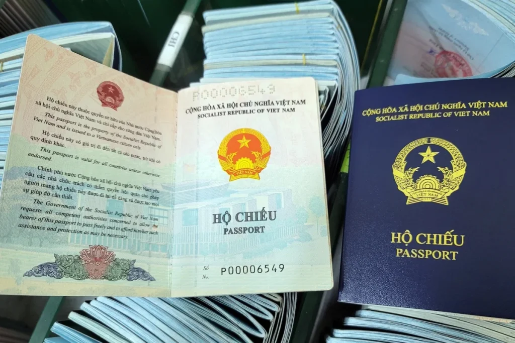Hồ sơ đăng ký hộ chiếu gồm những gì?