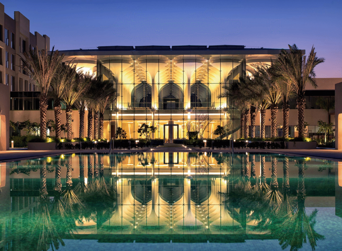 Đơn hàng XKLĐ Oman: Tuyển Butler khách sạn 5 sao ★ làm việc tại Muscat – Thu nhập 25-35 triệu 1 Khách sạn 5 sao tại Muscat, Oman đang tuyển nhân viên Butler