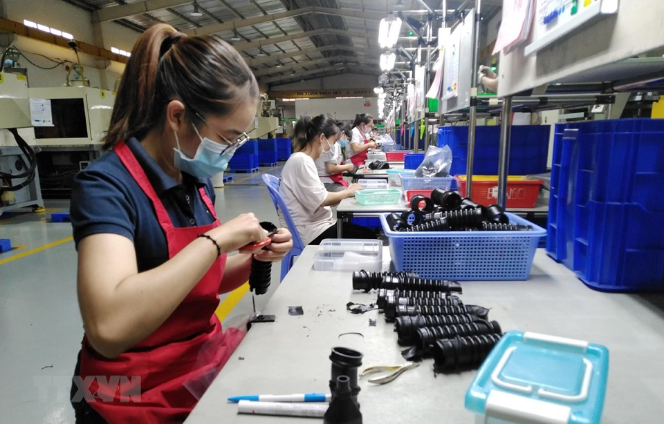 Tổng hợp những đơn hàng xuất khẩu lao động Nga mới nhất & uy tín nhất hiện nay 5 Đơn hàng xuất khẩu lao động Nga ngành nghề công nhân nhà máy sản xuất chế tạo