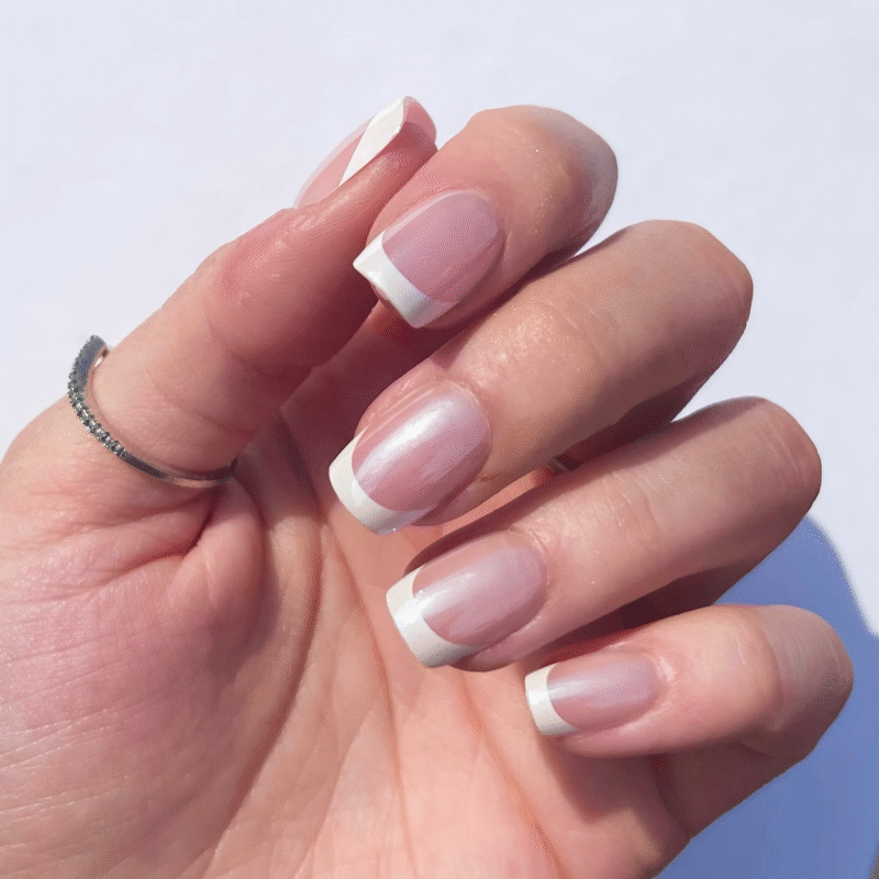 Tuyển thợ đi làm Nail ở Pháp Lương 52-62 triệu | Cơ hội việc làm ở Pháp Tuyển thợ đi làm Nail ở Pháp